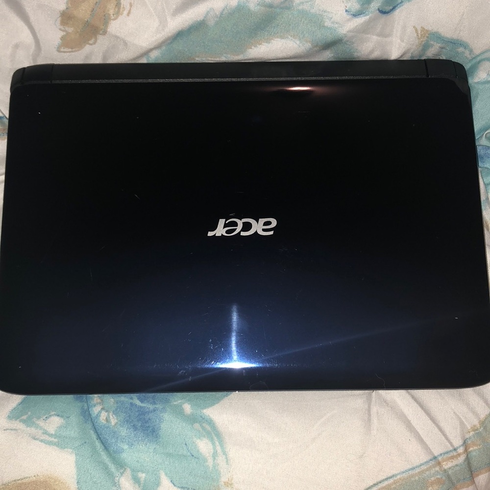 ACER aspire one laptop
